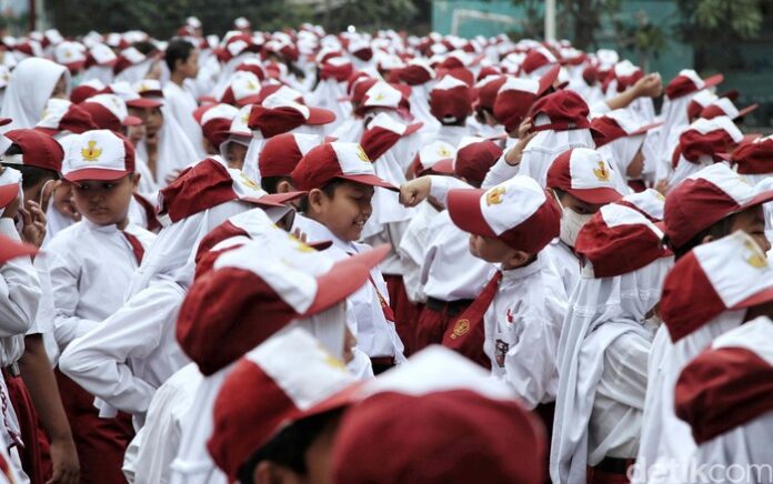 Terobosan Pendidikan atau Beban Baru bagi Guru dan Sekolah