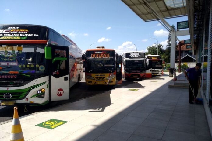 Tiket Bus di Terminal Patria Blitar Mulai Naik Jelang Lebaran 2026