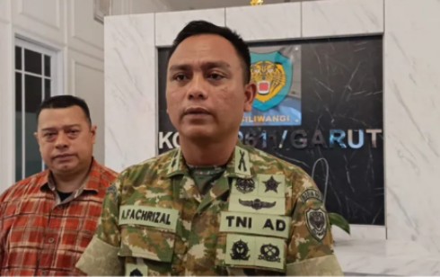 https://prianganinsider.pikiran-rakyat.com/priangan/pr-38310132180/dandim-0611garut-bantah-keterlibatan-tni-dalam-video-viral-kerkof?page=all