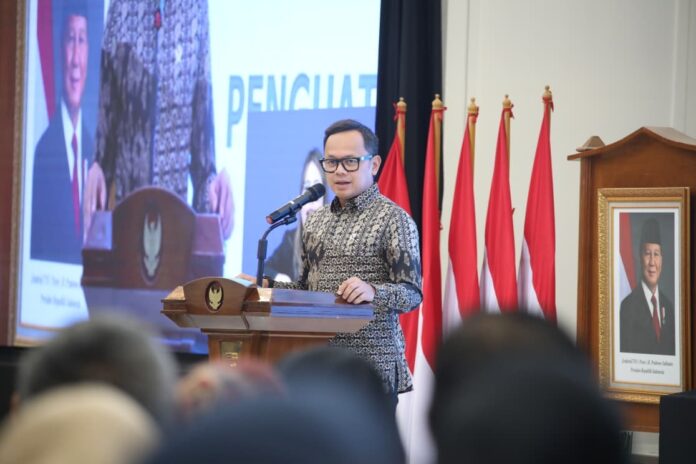 Wakil Menteri Dalam Negeri (Wamendagri) Bima Arya Sugiarto menegaskan pentingnya keselarasan antara program pemerintah pusat dan pemerintah daerah (Pemda)