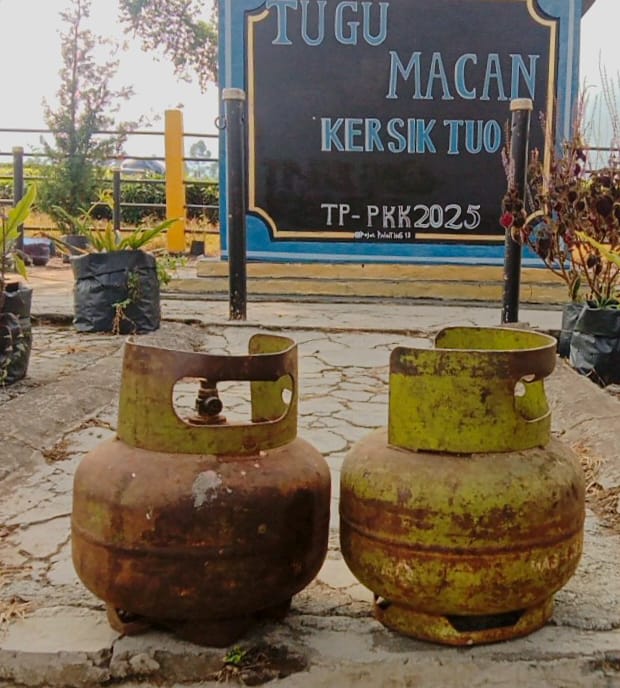 Keluhan Warga Kayu Aro: Gas Subsidi Rp38 Ribu Pertabung