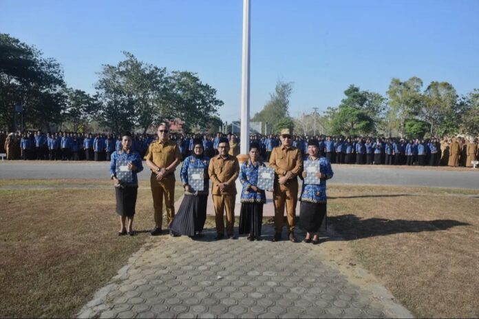 Pelantikan 1.951 PPPK Paruh Waktu oleh Pemkab Buru