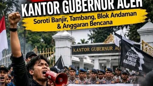 Massa Aliansi Aneuk Naggroe menggelar aksi unjuk rasa di depan Kantor Gubernur Aceh sambil menyuarakan tuntutan terkait banjir, tambang, dan Blok Andaman