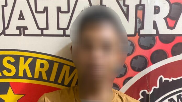 Petugas Satreskrim Polres Batu Bara mengungkap kasus pencurian dengan pemberatan dan mengamankan tiga terduga pelaku di Kabupaten Batu Bara
